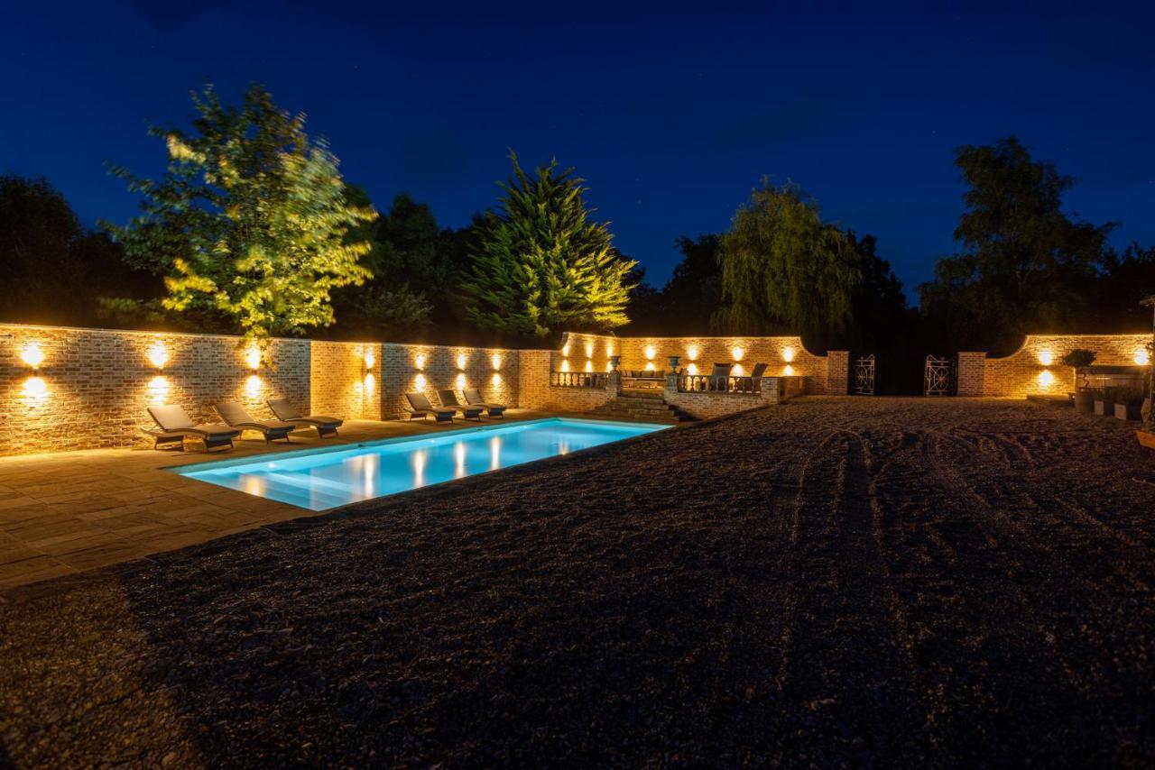 Eastwood Observatory: 12 Bedrooms, Swimming Pool And Tennis Court Hailsham Bagian luar foto