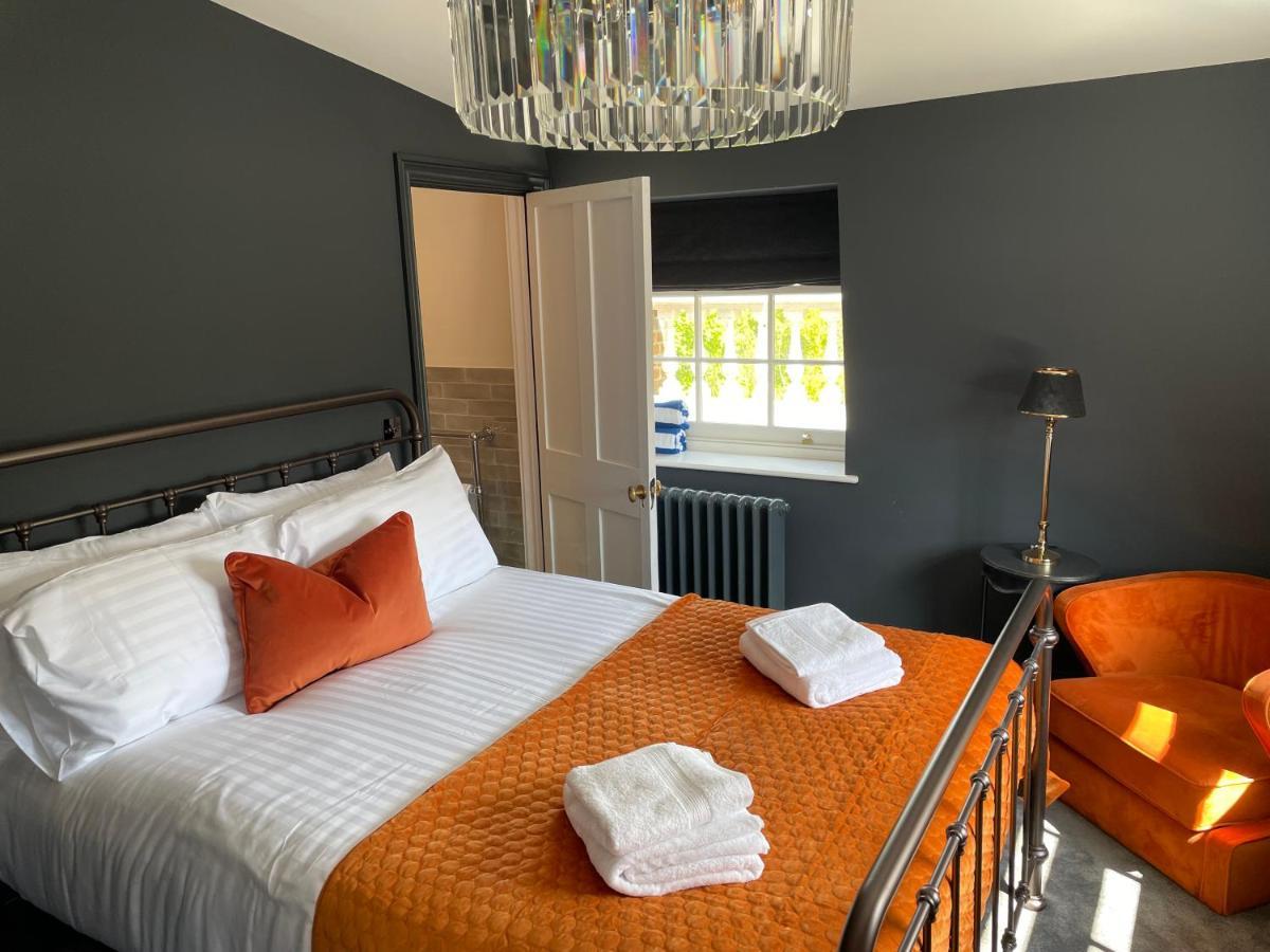 Eastwood Observatory: 12 Bedrooms, Swimming Pool And Tennis Court Hailsham Bagian luar foto