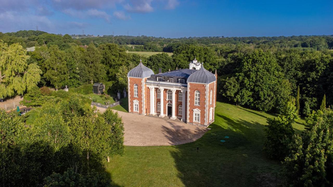 Eastwood Observatory: 12 Bedrooms, Swimming Pool And Tennis Court Hailsham Bagian luar foto