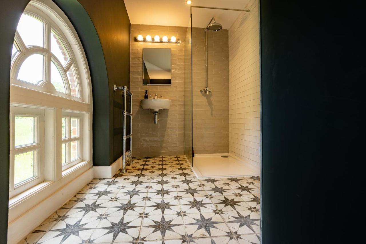 Eastwood Observatory: 12 Bedrooms, Swimming Pool And Tennis Court Hailsham Bagian luar foto