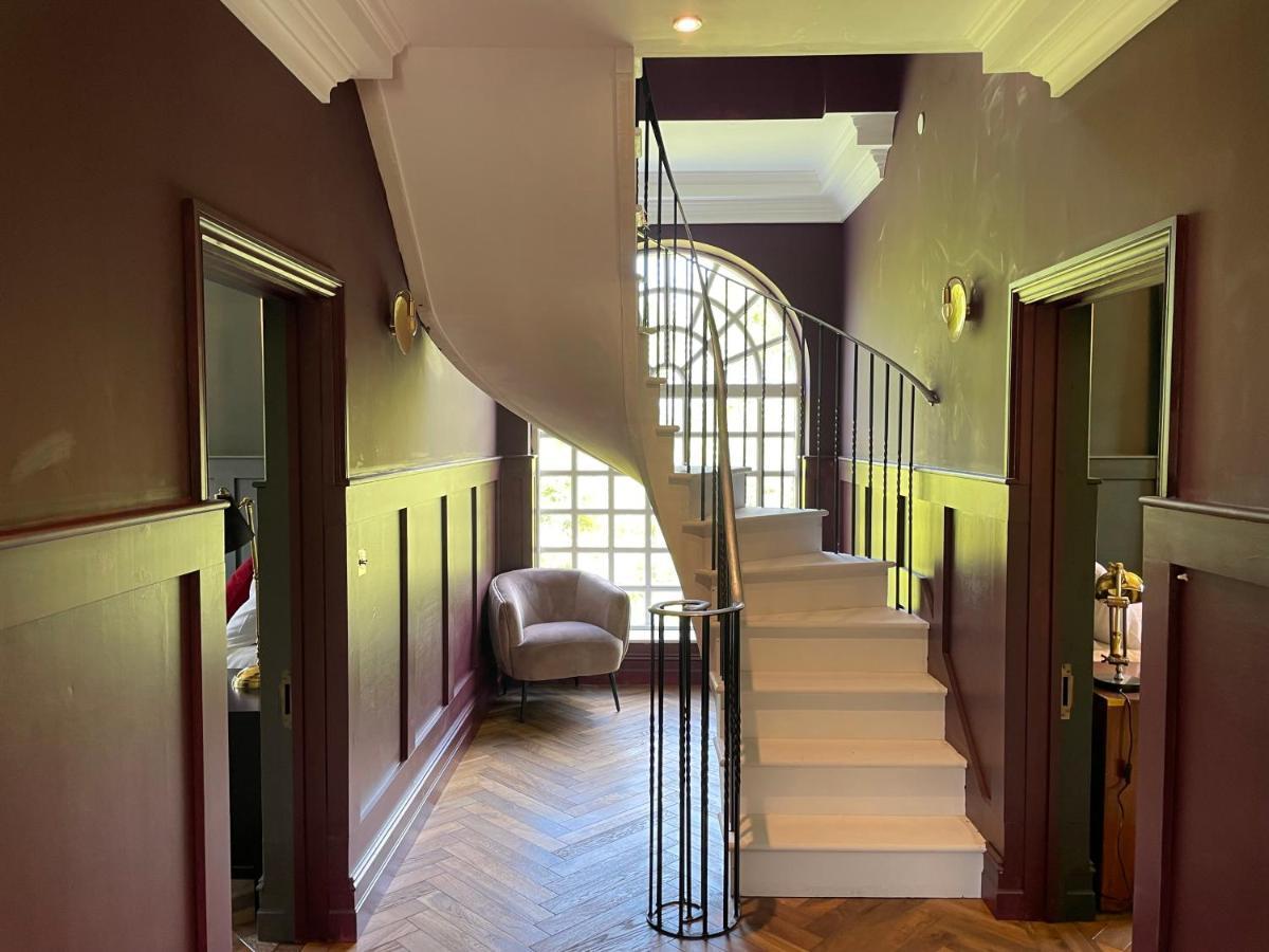 Eastwood Observatory: 12 Bedrooms, Swimming Pool And Tennis Court Hailsham Bagian luar foto
