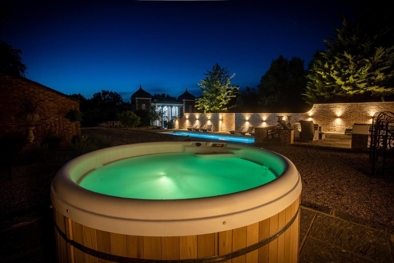 Eastwood Observatory: 12 Bedrooms, Swimming Pool And Tennis Court Hailsham Bagian luar foto