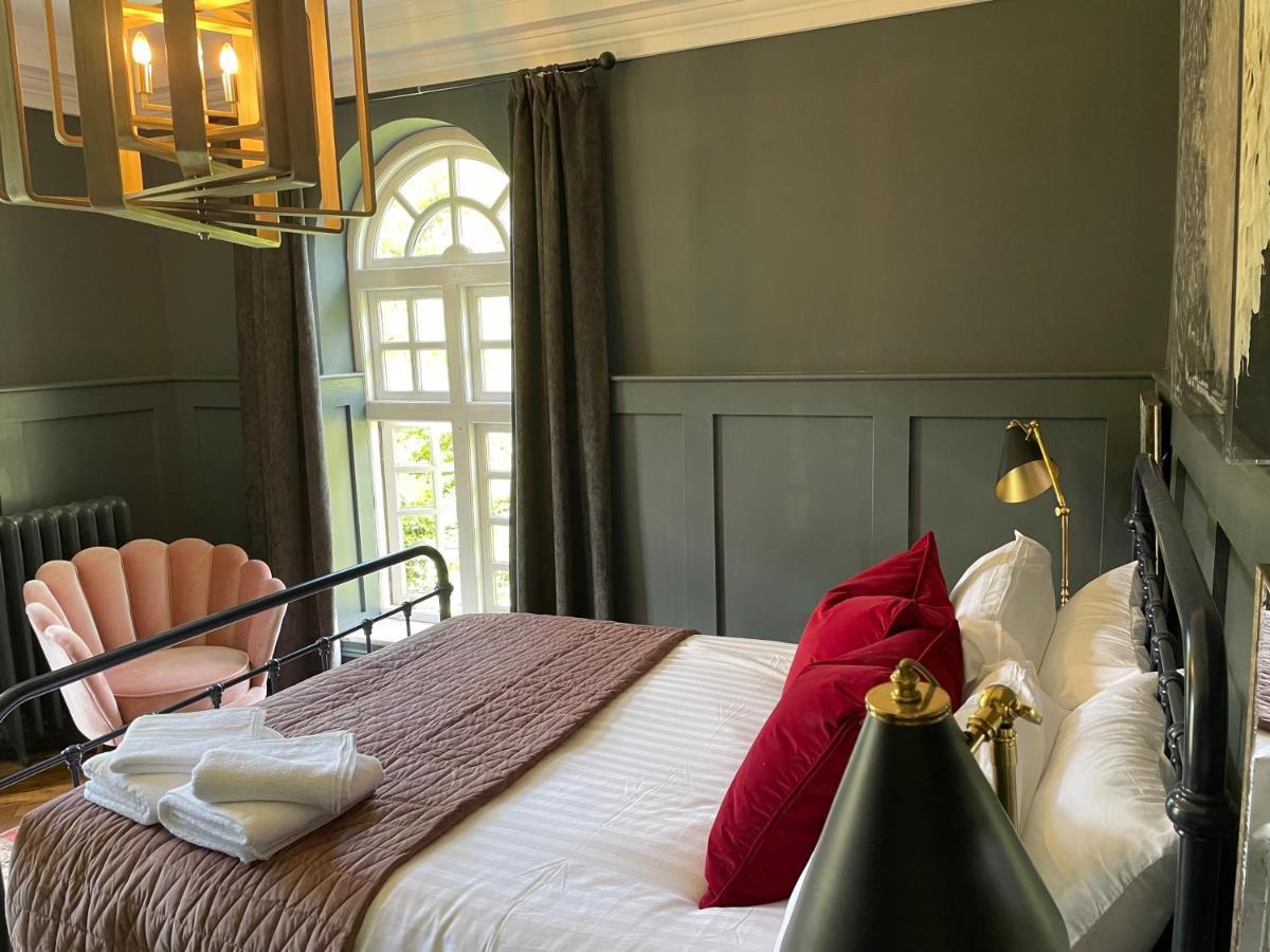 Eastwood Observatory: 12 Bedrooms, Swimming Pool And Tennis Court Hailsham Bagian luar foto